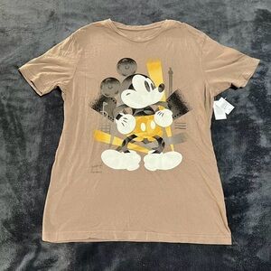 Mickey Mouse Disney Parks Artist Series T-Shirt by Mike Posluszny: Medium (NWT)